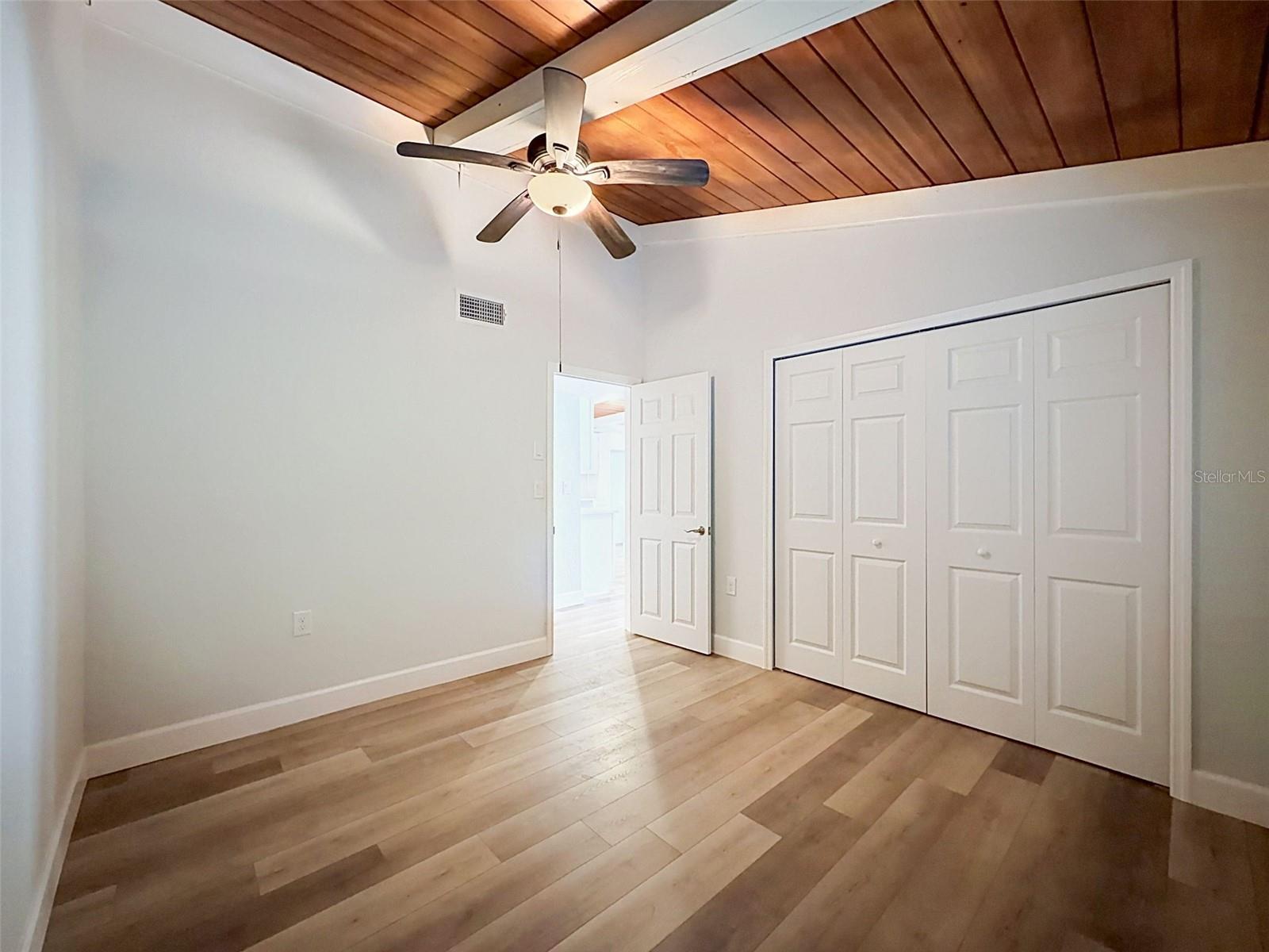 • Flexible guest bedroom offering comfortable space for family, visitors, or seasonal guests.