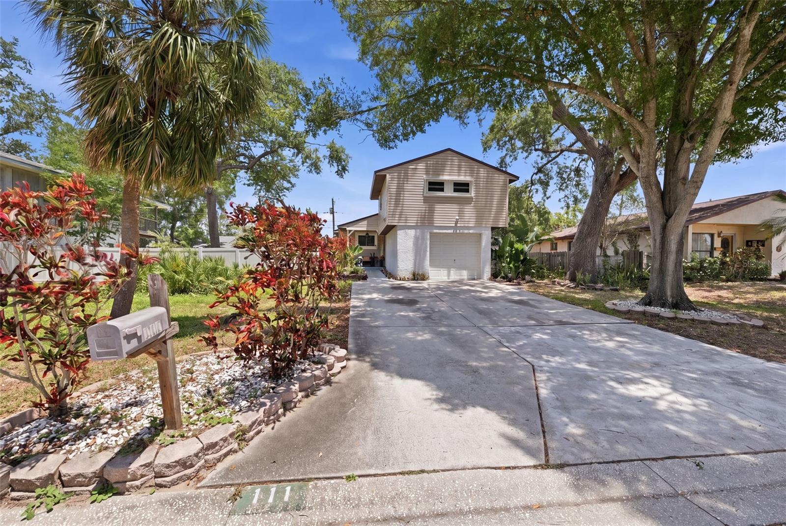 TB8510378