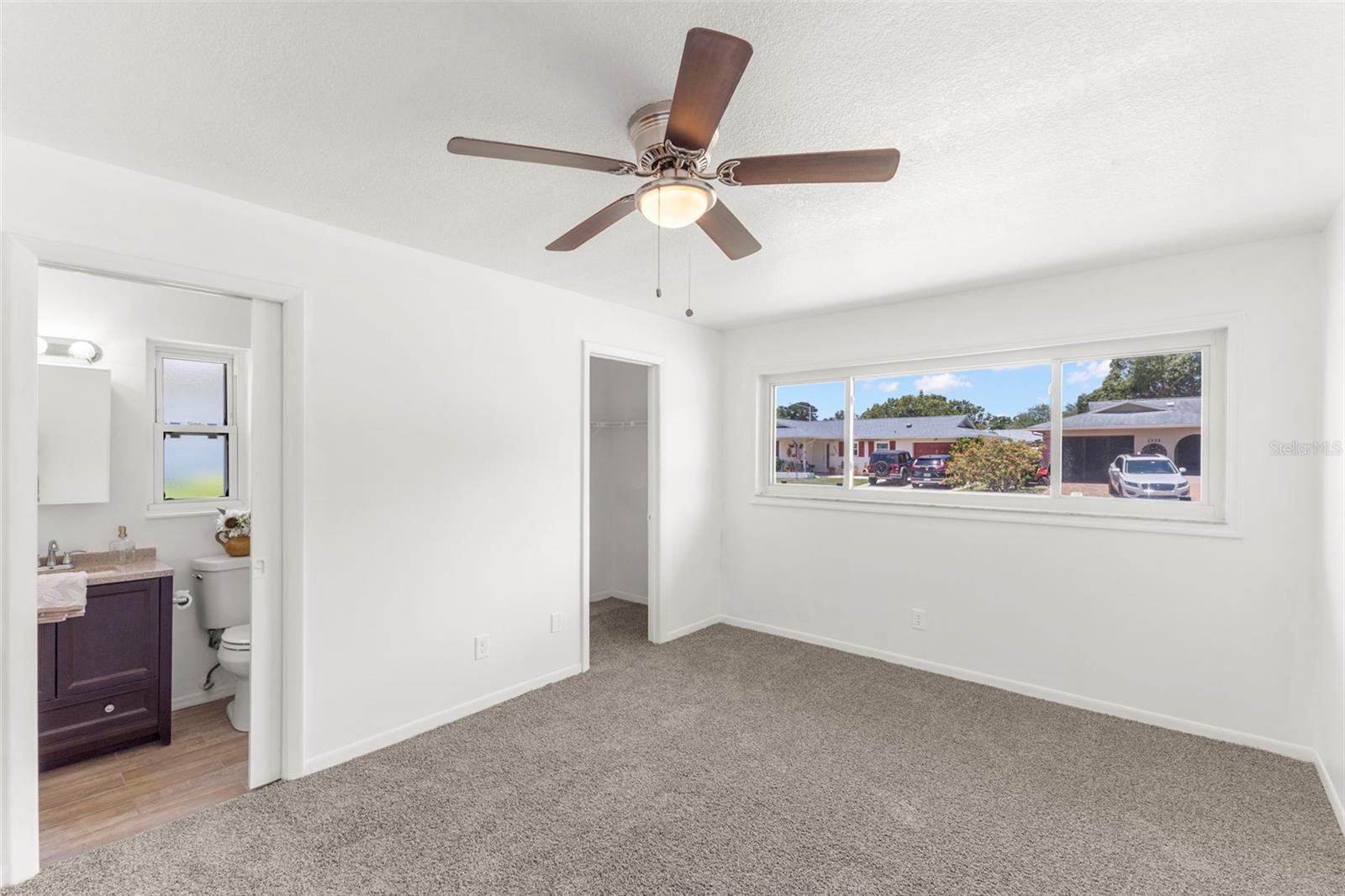 Primary suite with brand new carpet