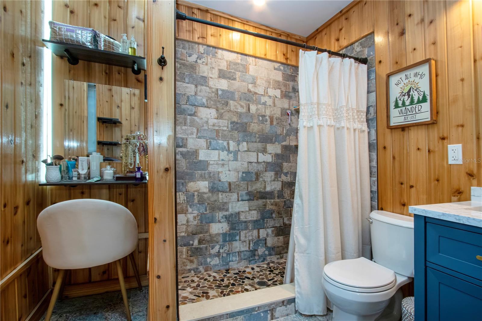 ensuite bathroom and make up area