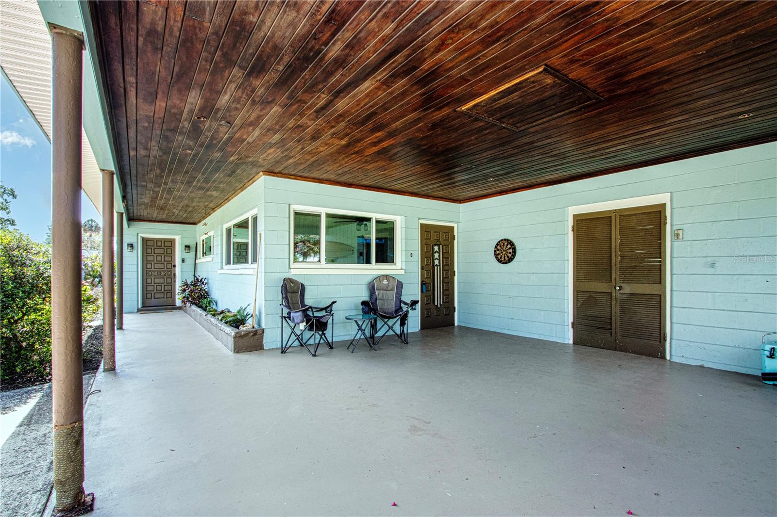 Sizable carport space for 2 cars