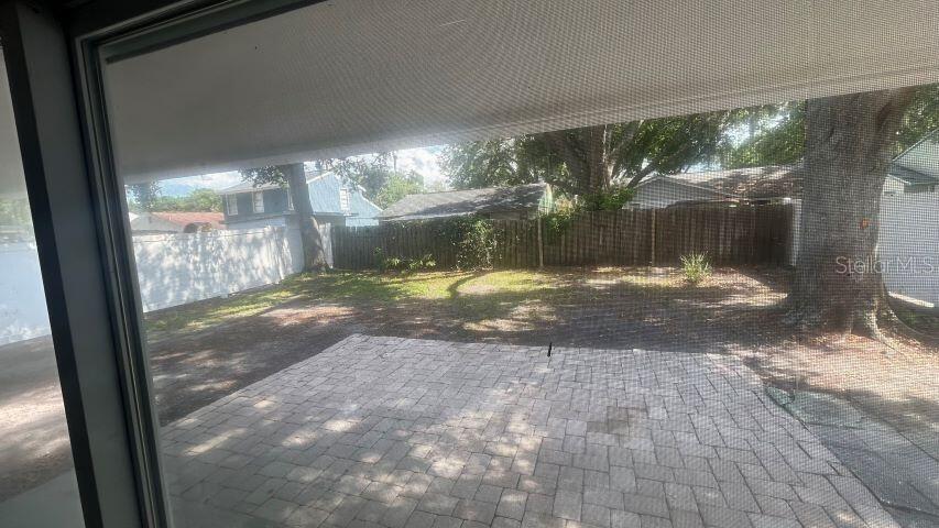 O6409327