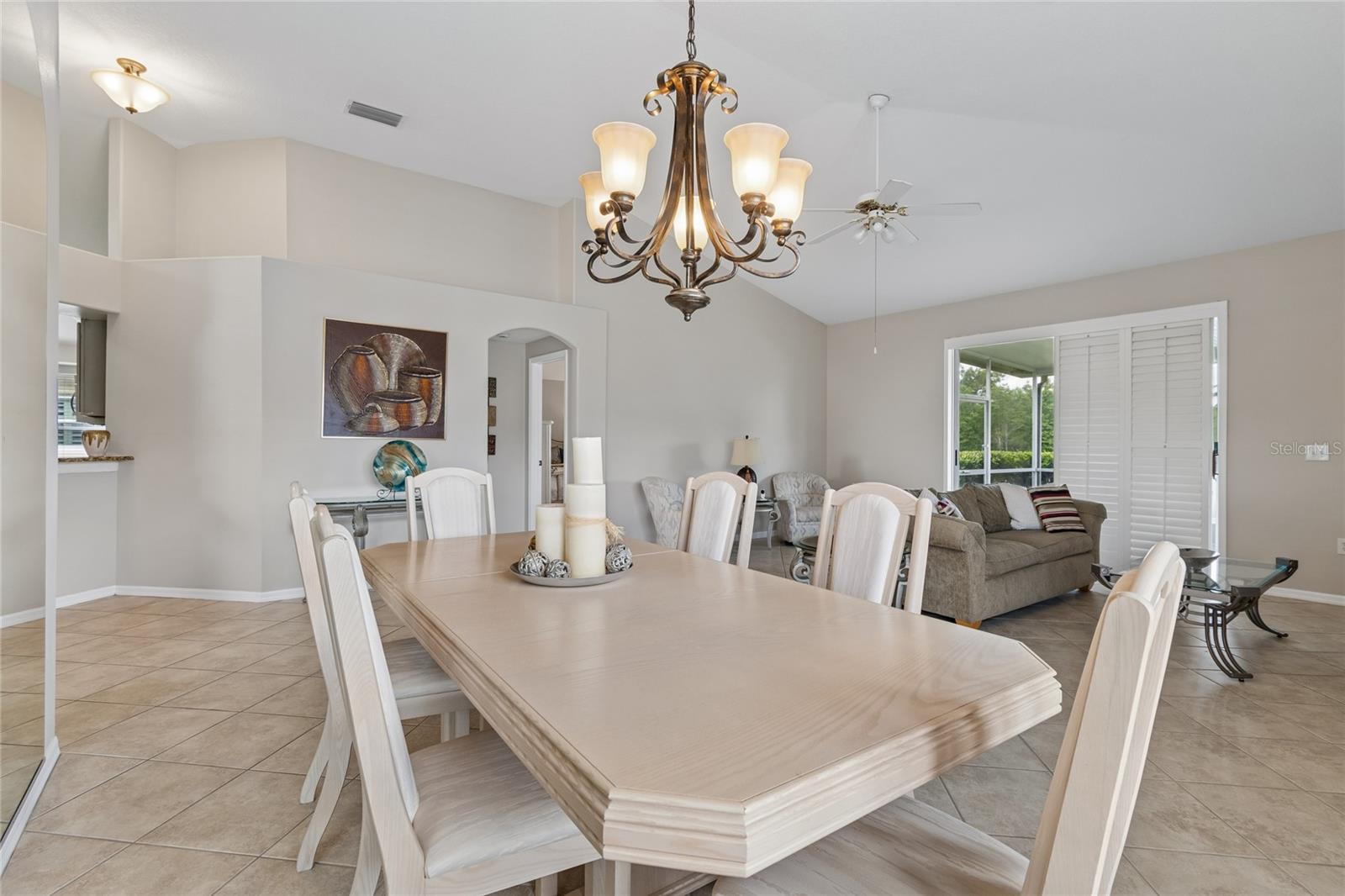 Vaulted Ceilings Open concept