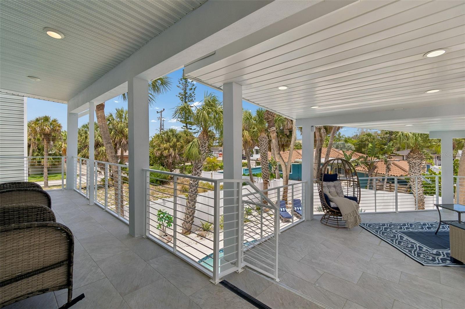 Second floor porch
