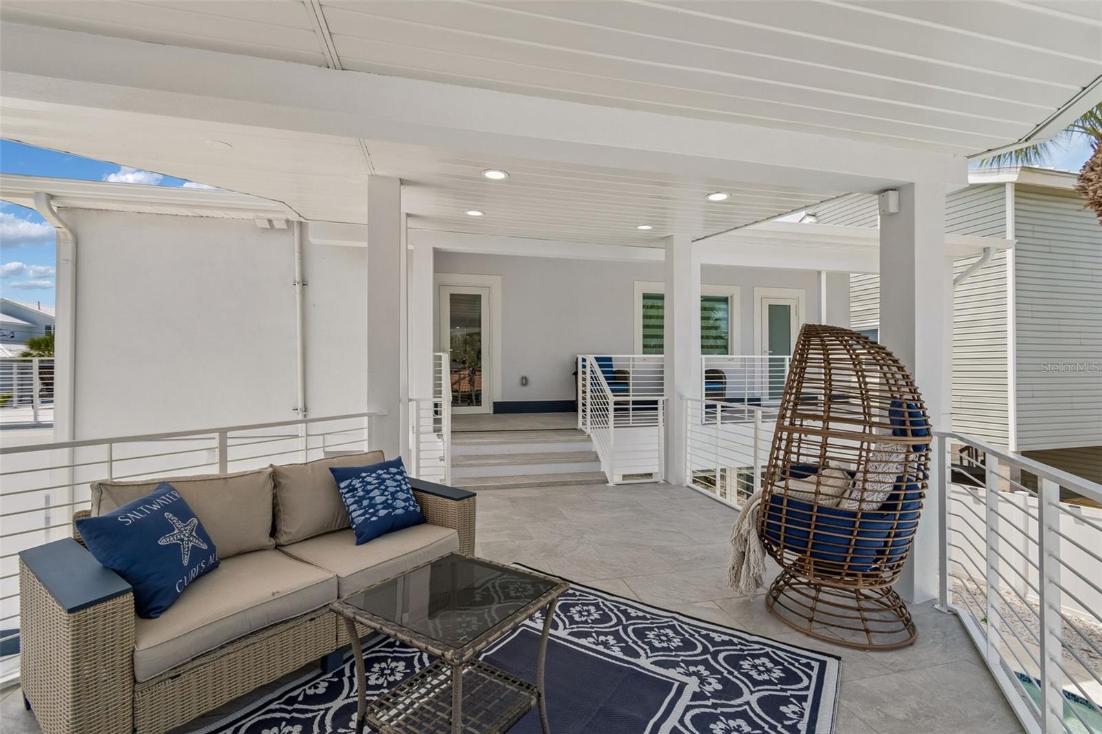 Second floor porch