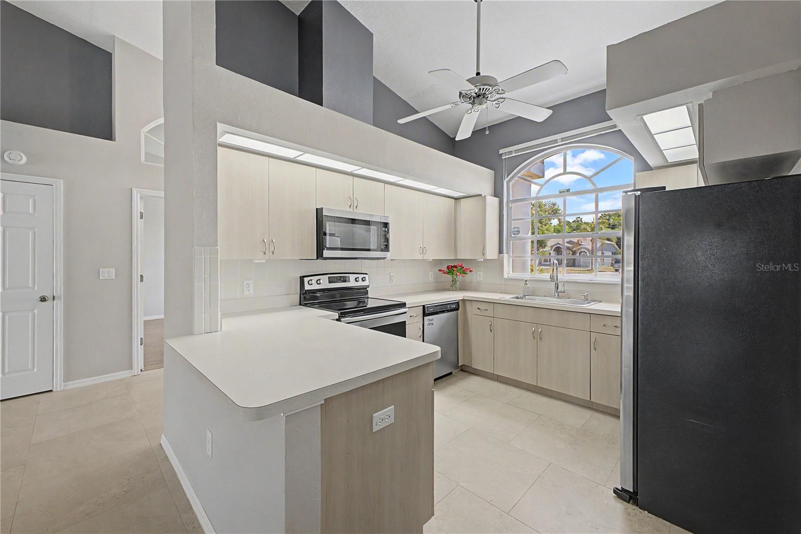 Kitchen/Breakfast Bar