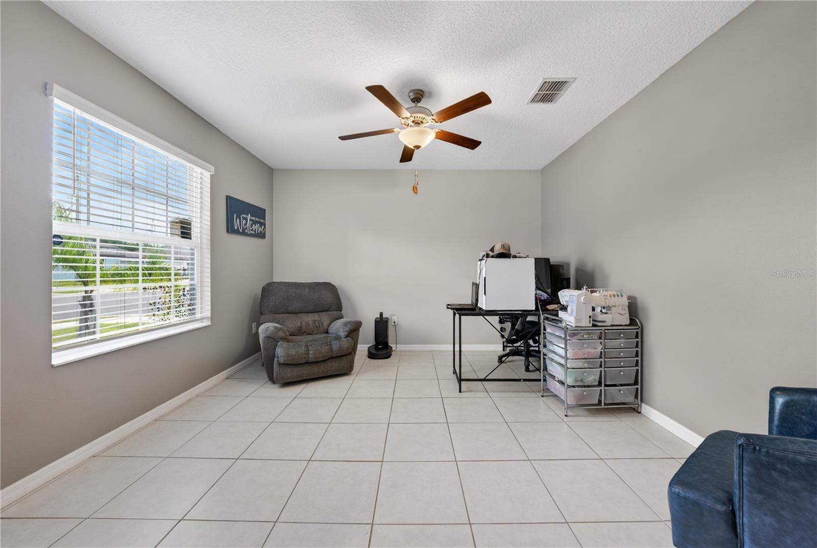 First flood Office / Flex room