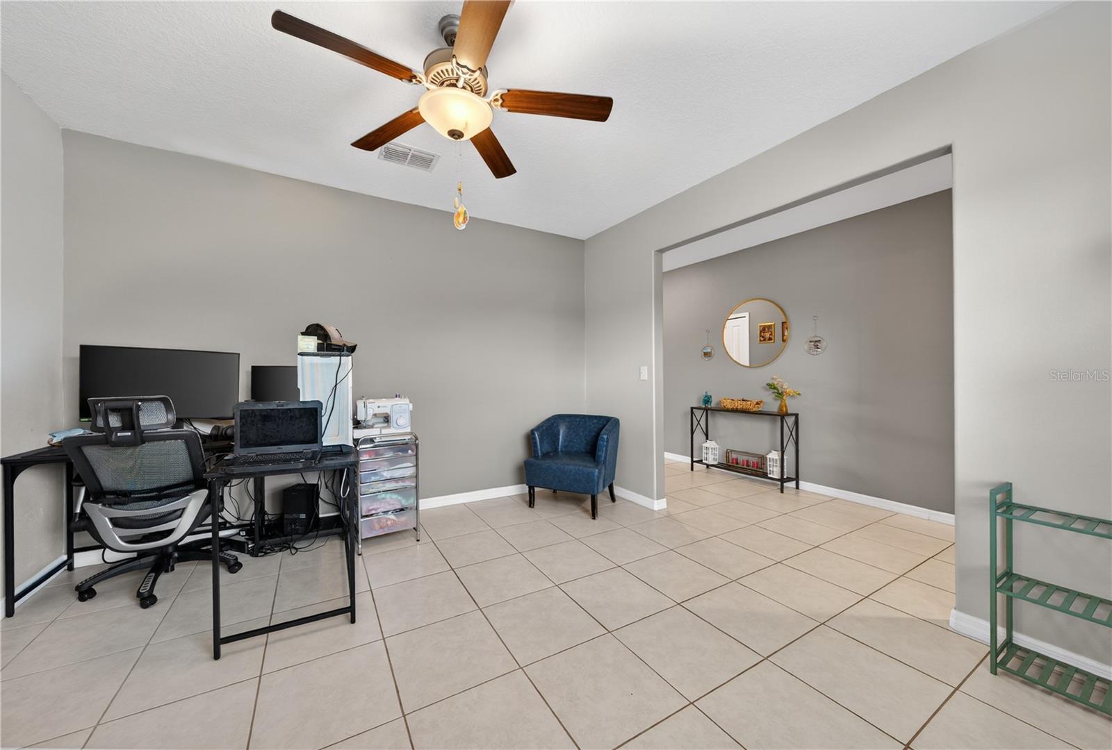 First flood Office / Flex room