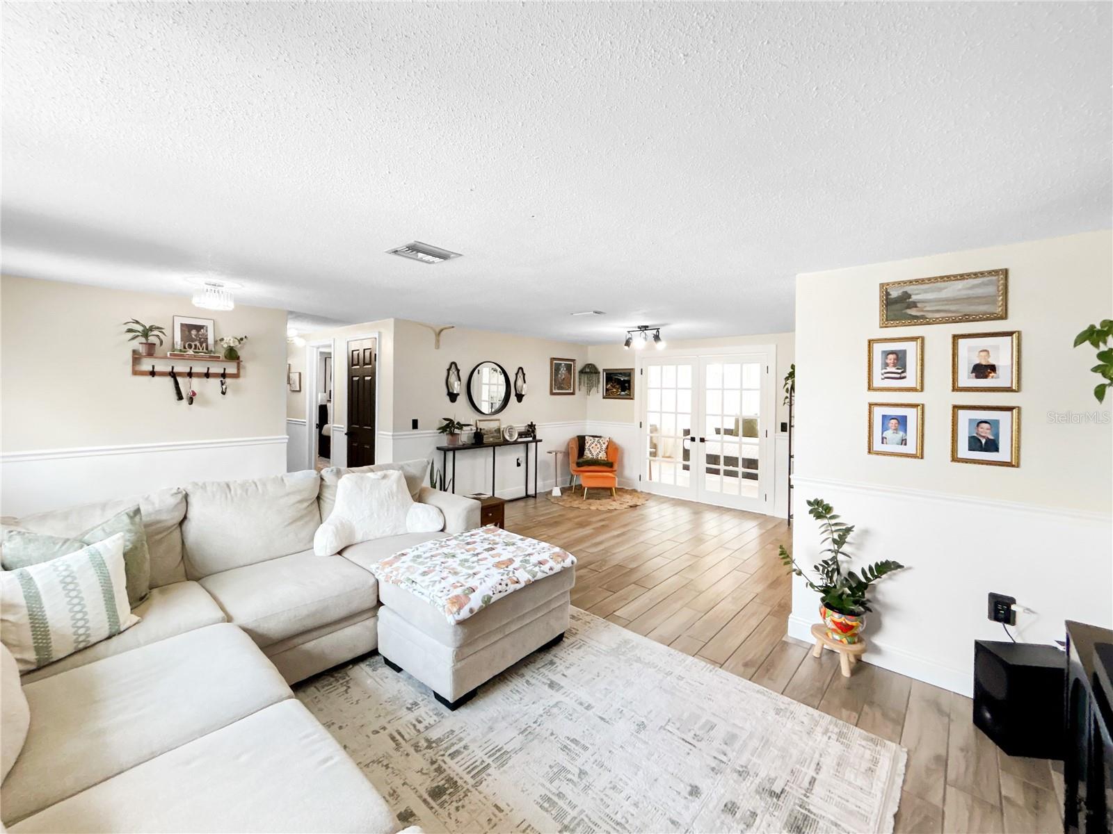 TB8510532