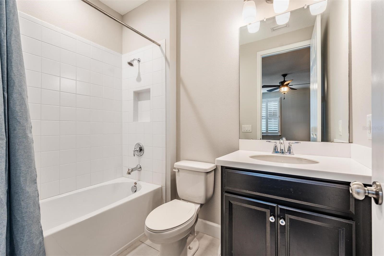 En-suite bathroom 3