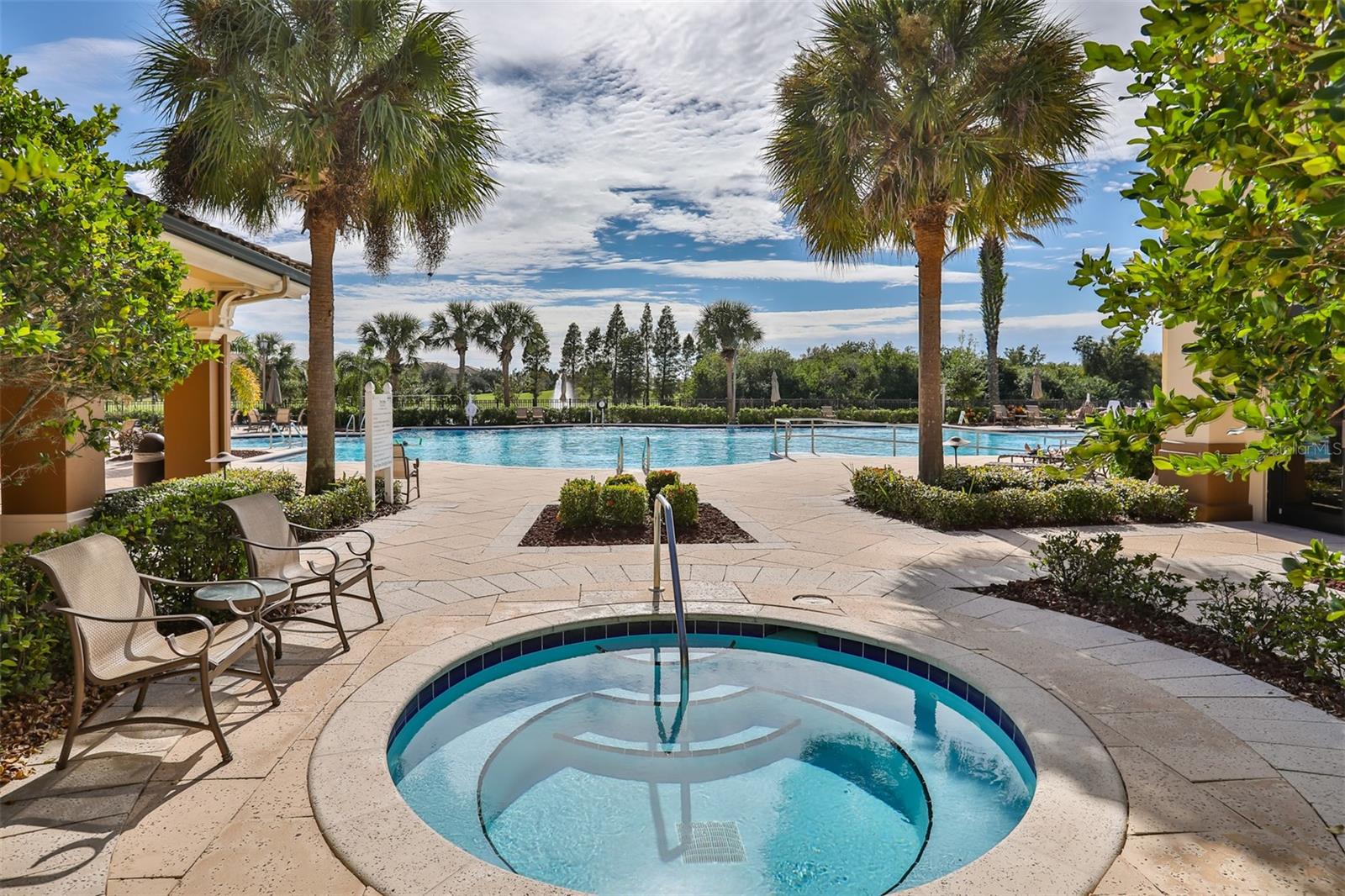 Renaissance Golf & Country Club Bacchus Heated Pool and Spa