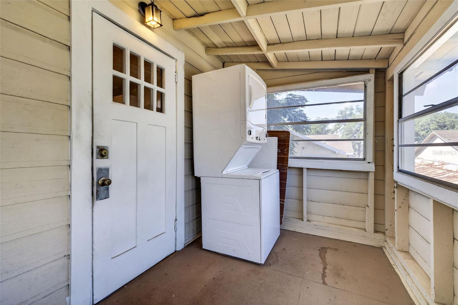 O6409502