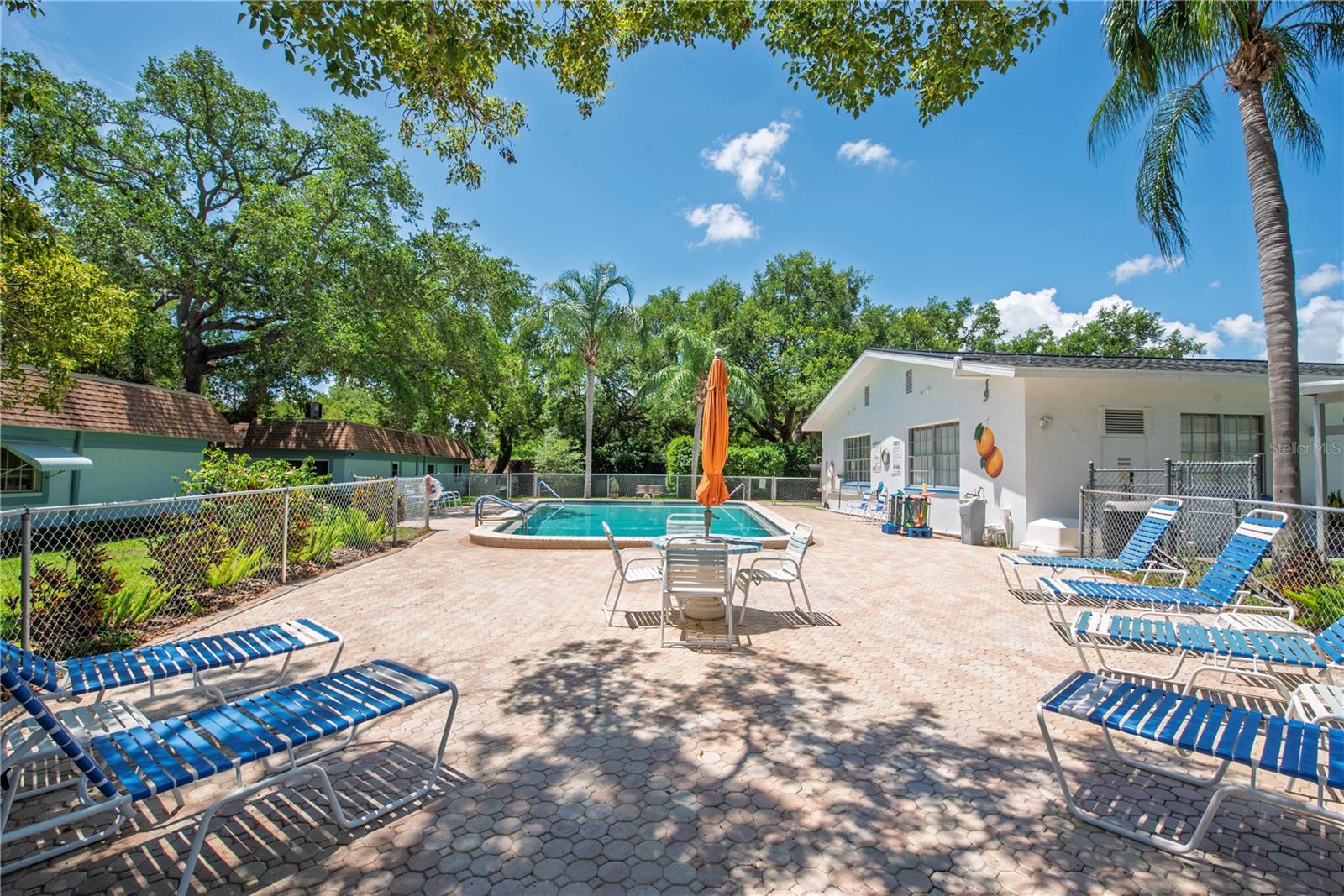 Community pool and lanai.