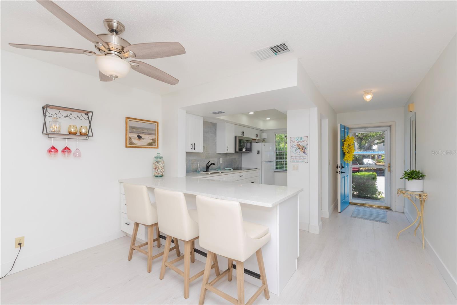 Breakfast bar and kitchen.