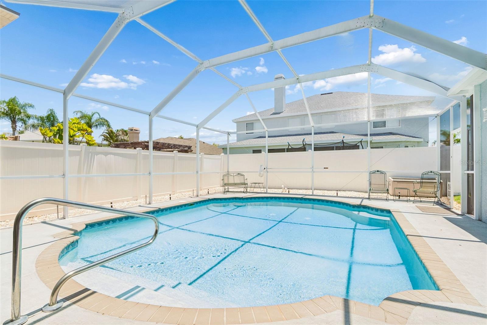 Pool/Lanai