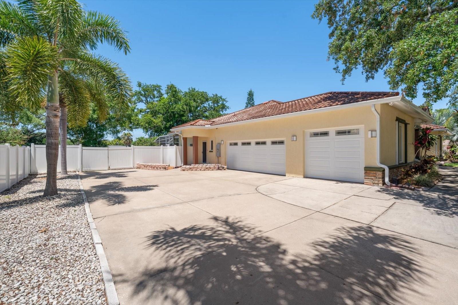 Driveway & 3 Car Garage