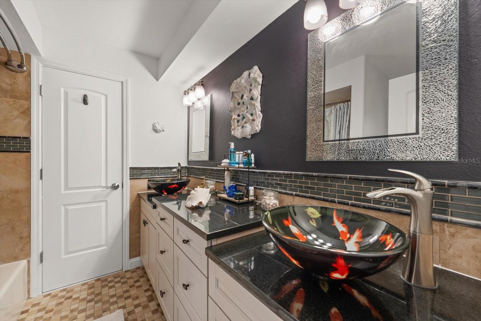 Jack & Jill Bathroom Between Bed #2 & Bed #3