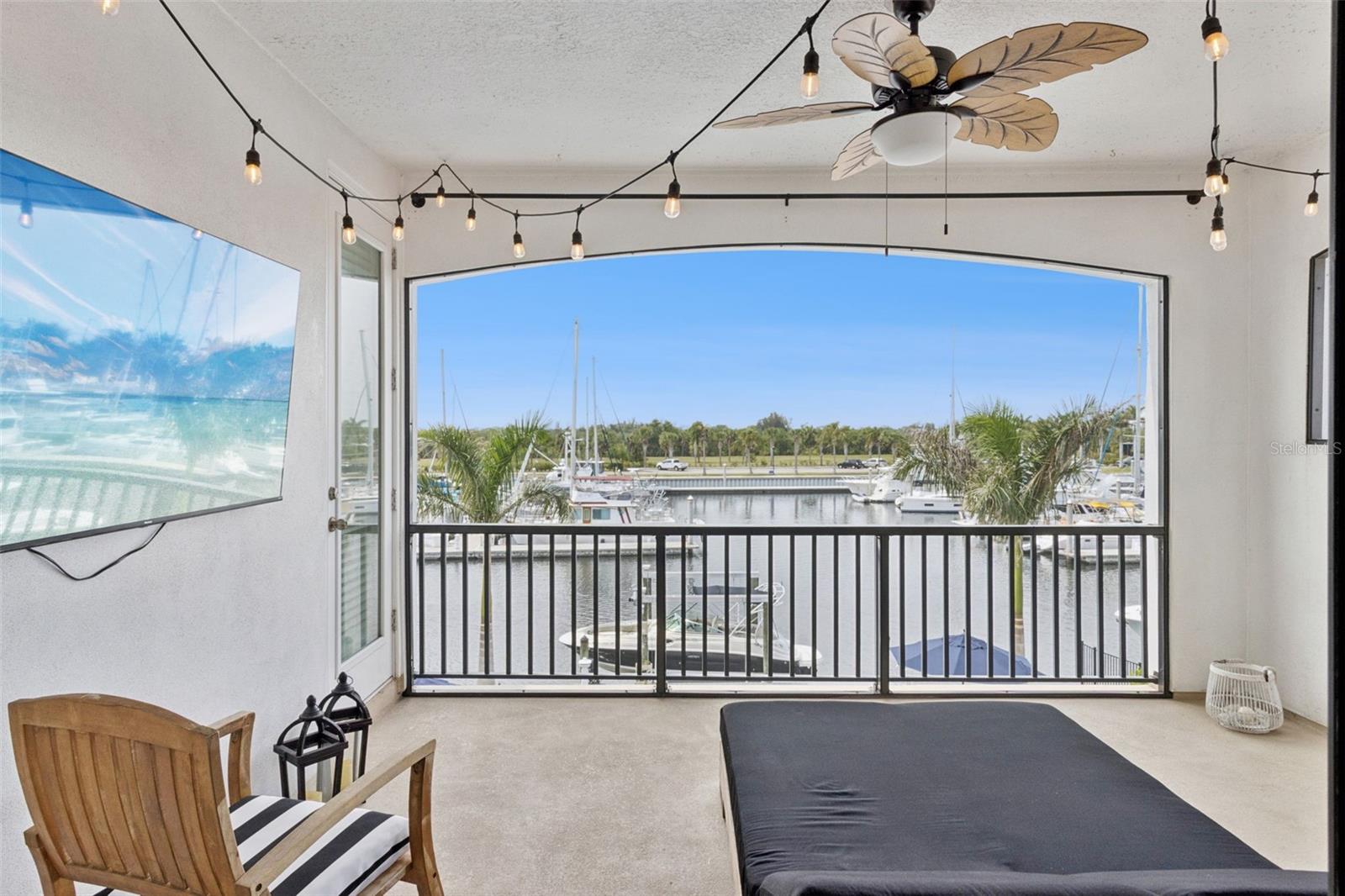 2nd floor Balcony