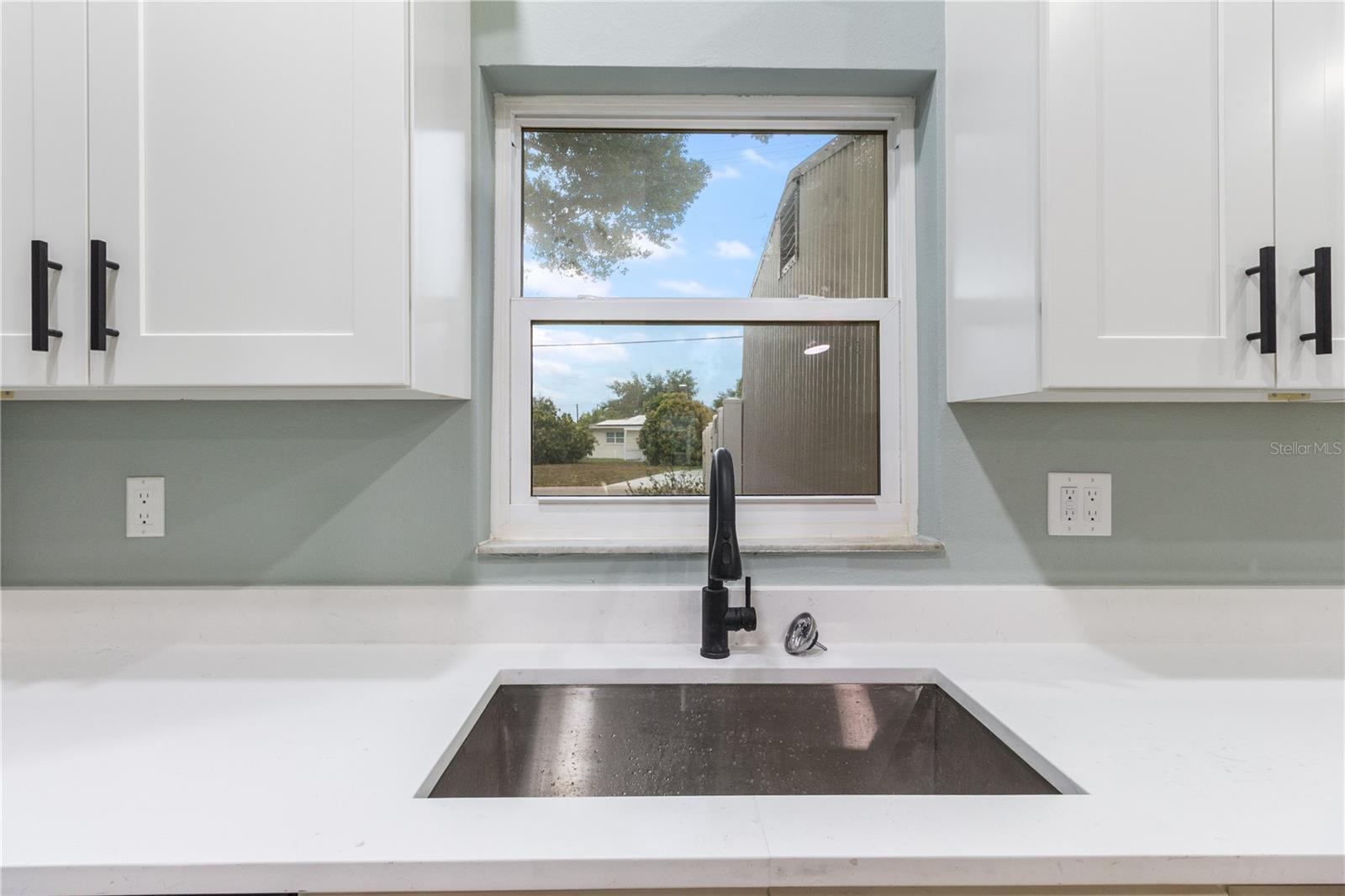 Upgraded Kitchen with new appliances