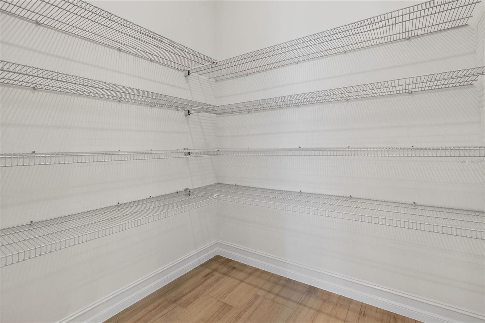 Walk in pantry