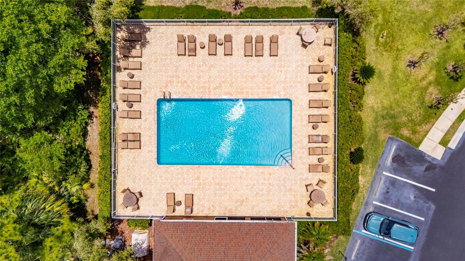 Promenade Community Pool