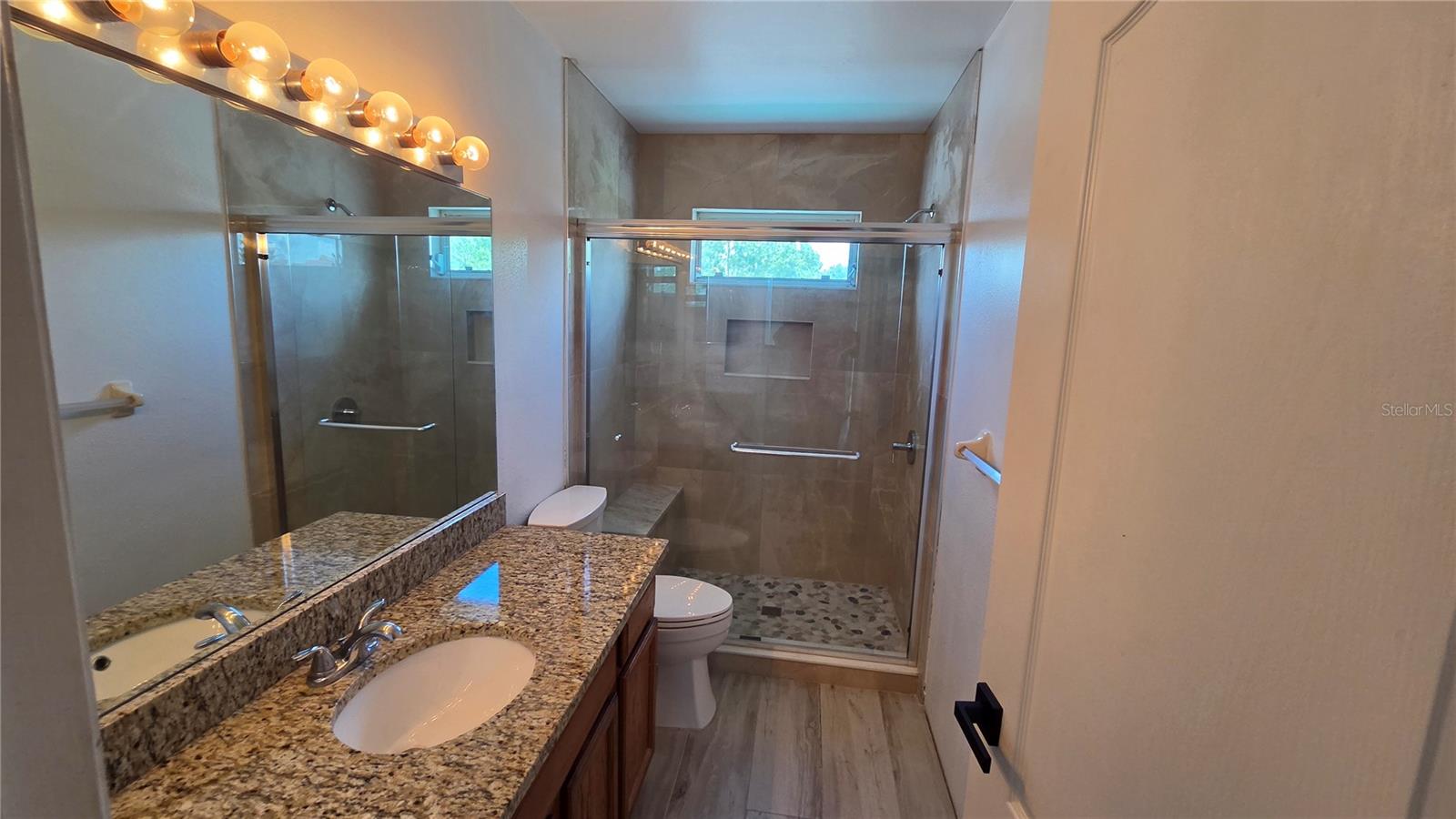 2nd Bathroom