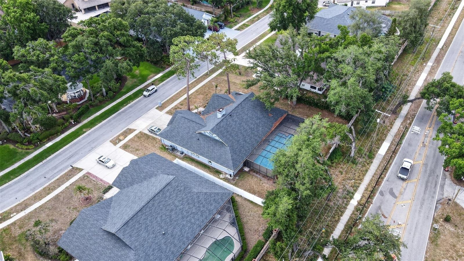 TB8510886
