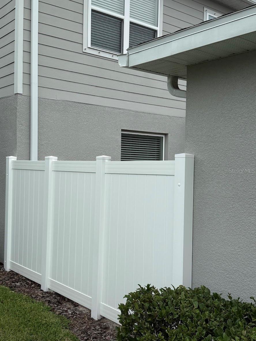 Courtyard fencing