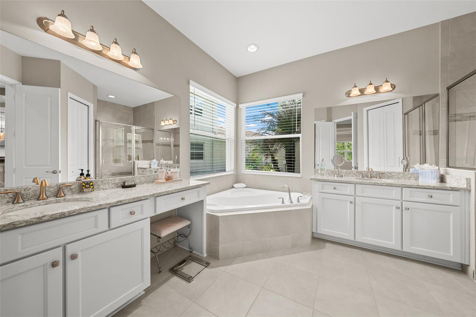 Primary En Suite Bath