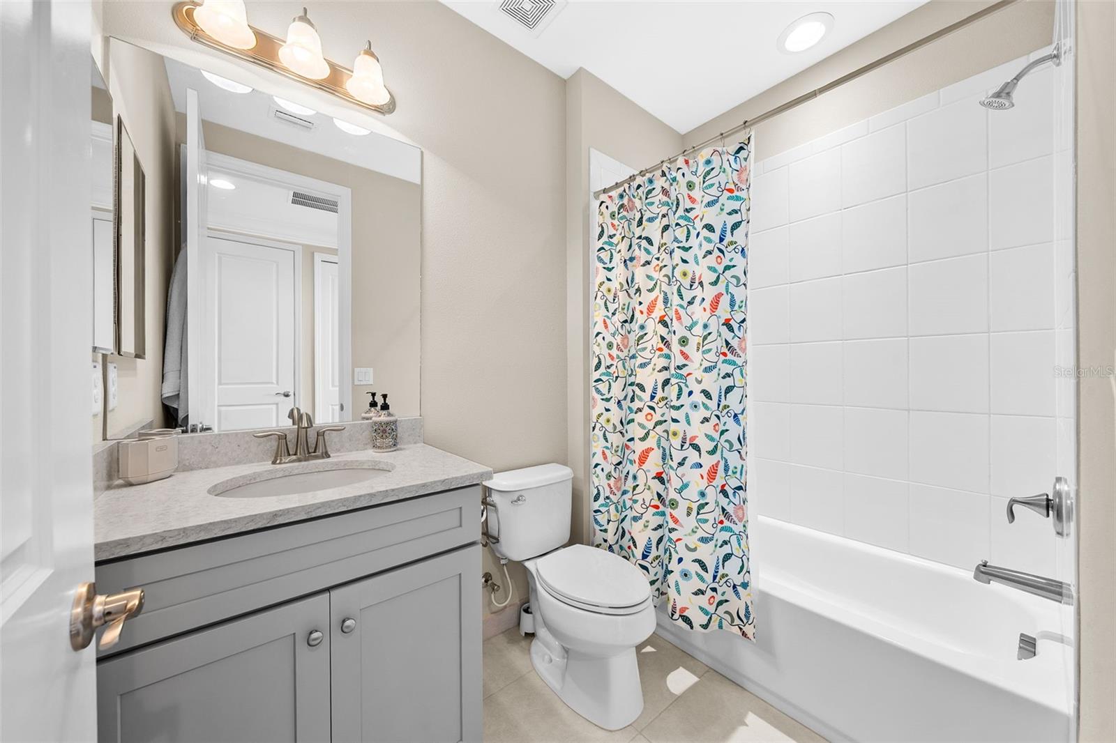 Upstairs Hall Bath