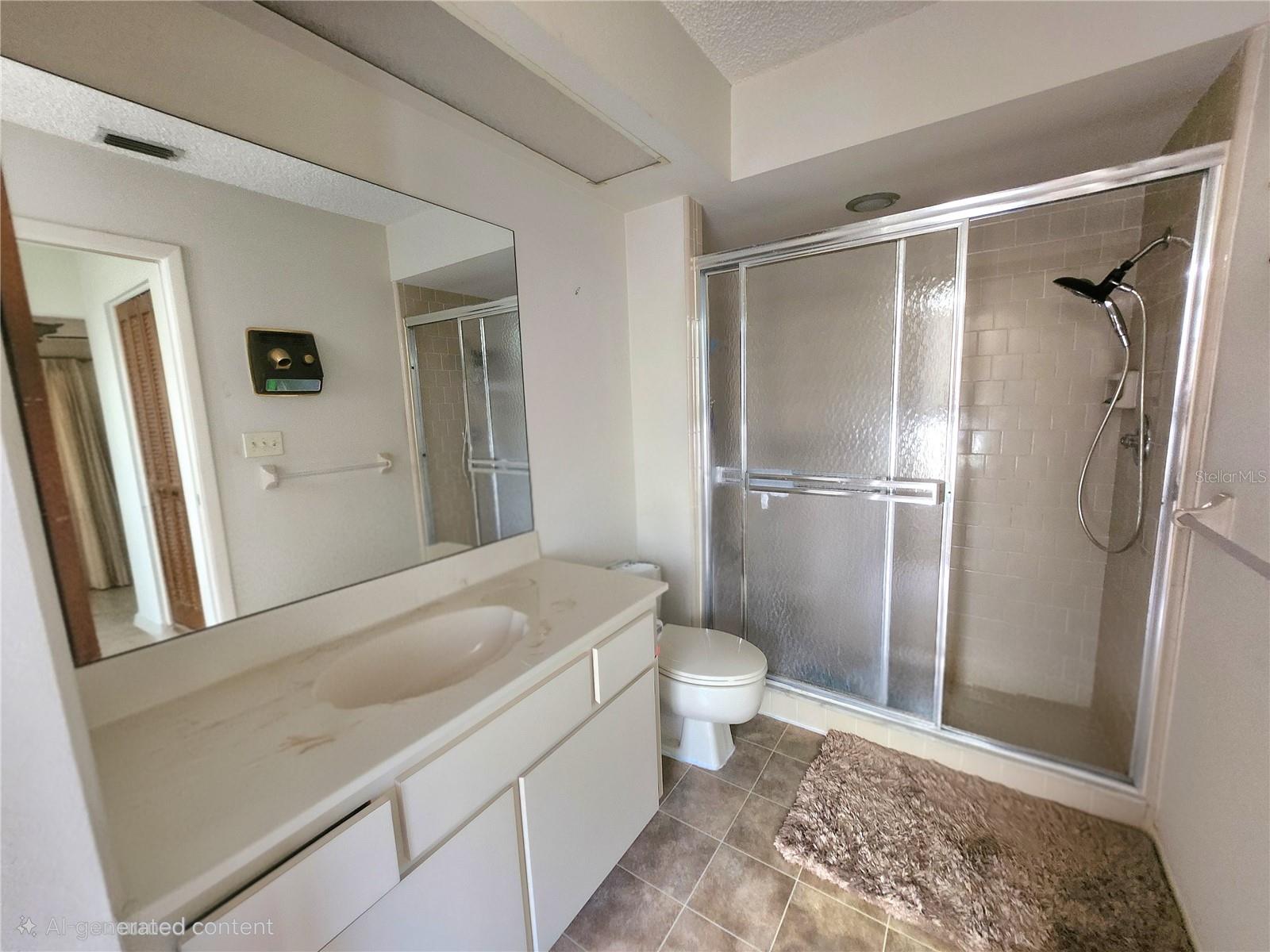 Primary bedroom bathroom