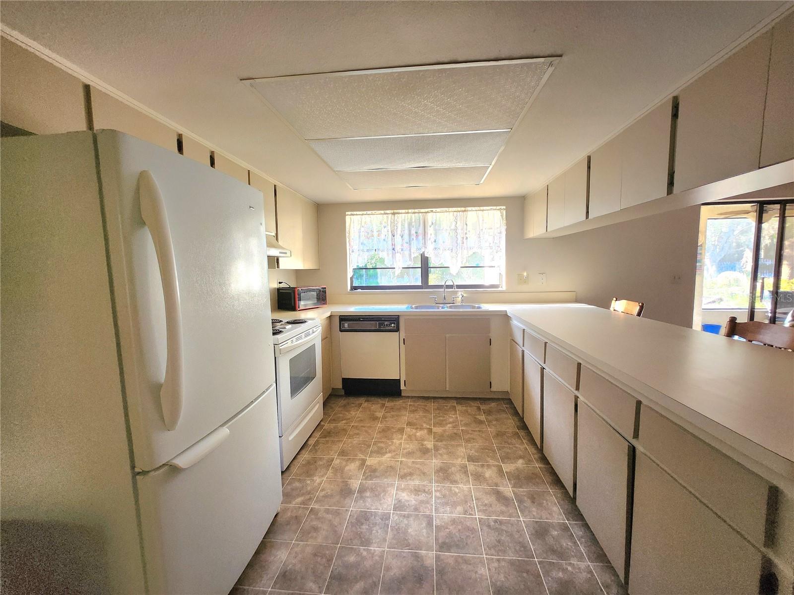 Kitchen side view