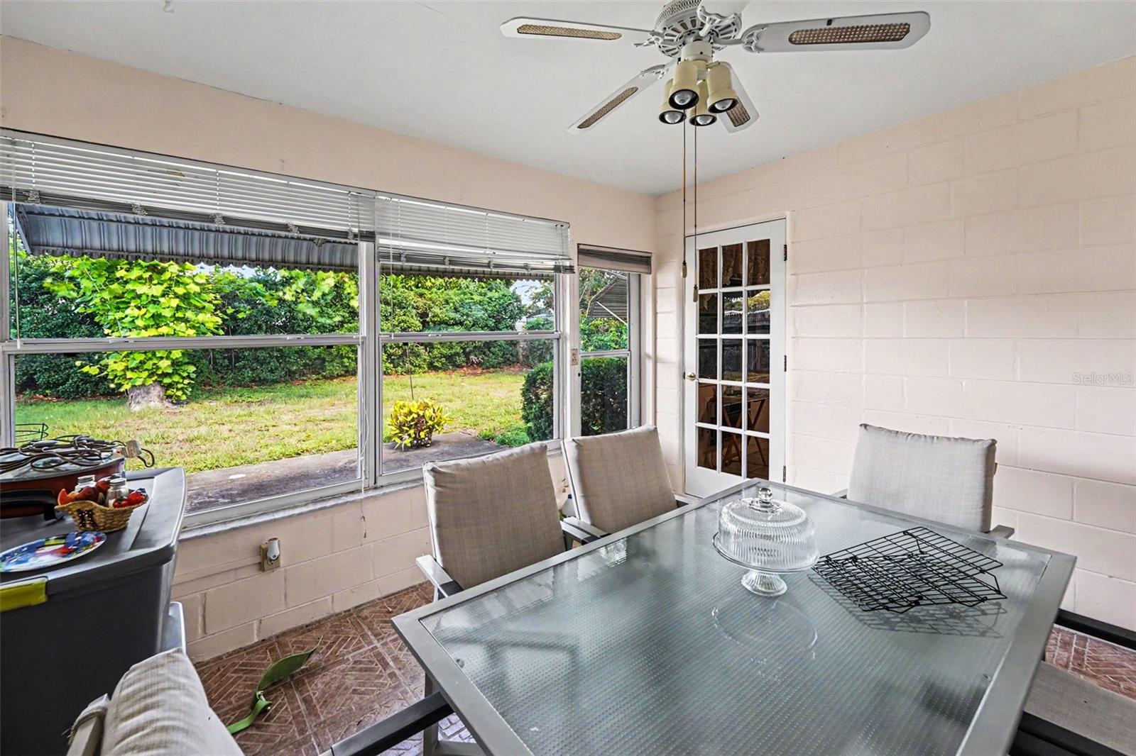 TB8510965