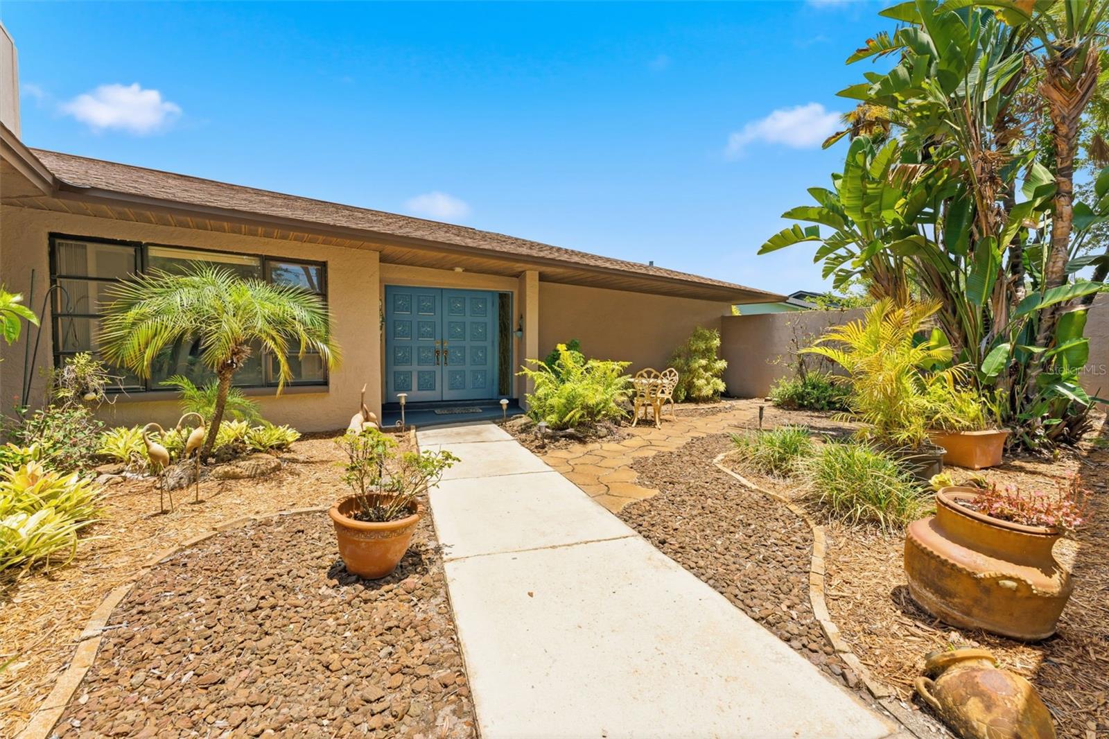Inviting Front Entry