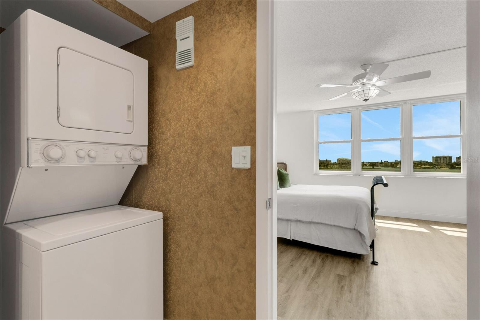 In-unit laundry