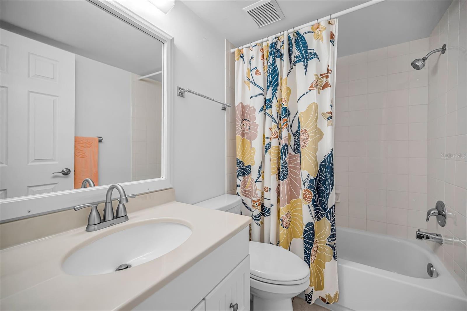 Bath #2 - Tub/Shower combination