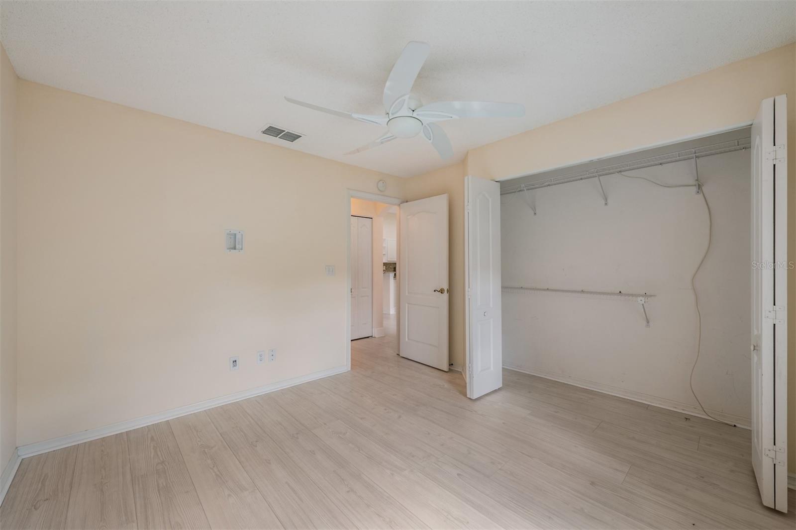 Secondary bedroom