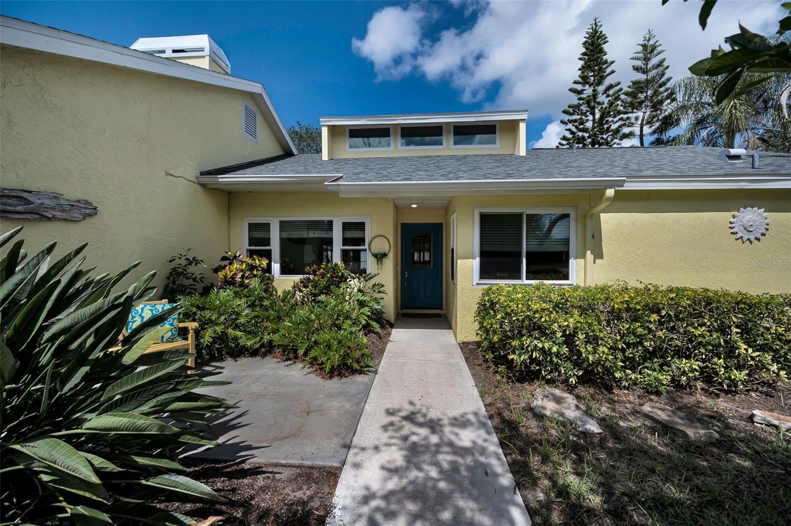 Front entry walk