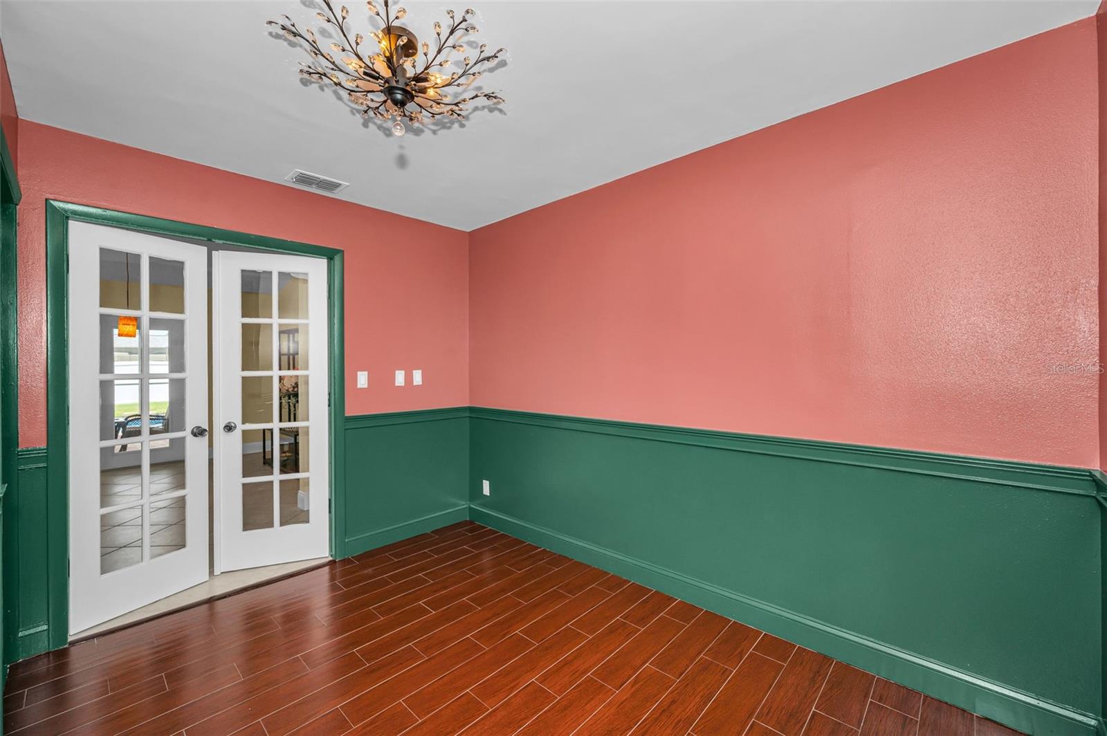 Office/bedroom 4