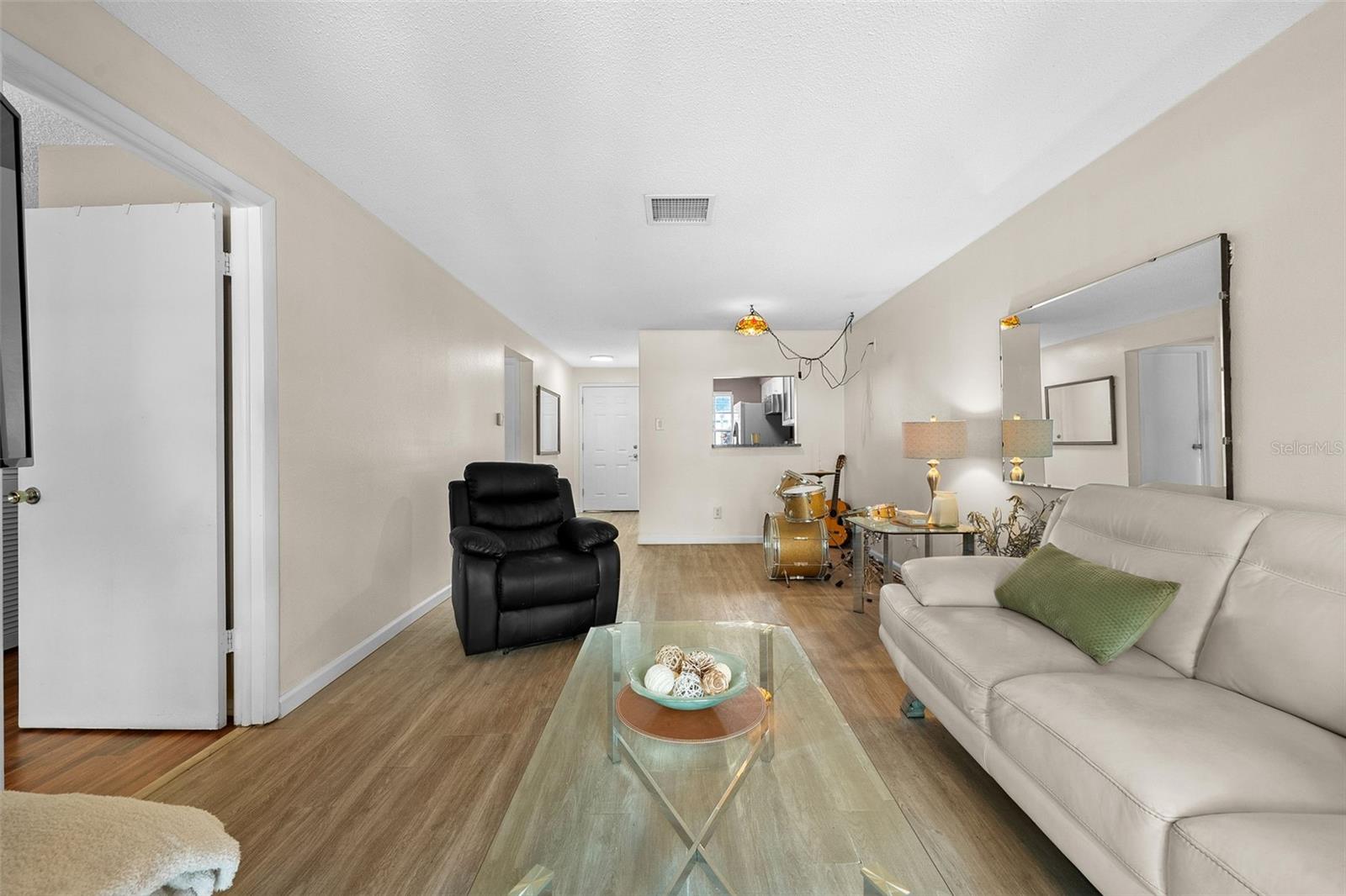 Open spacious Living and Dining Areas
