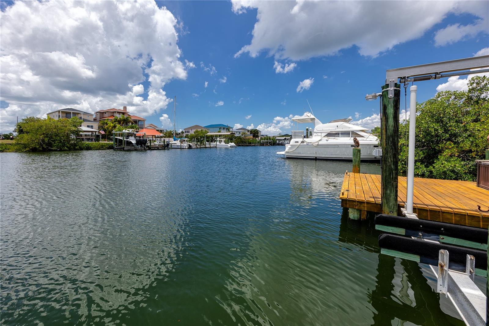 TB8511040
