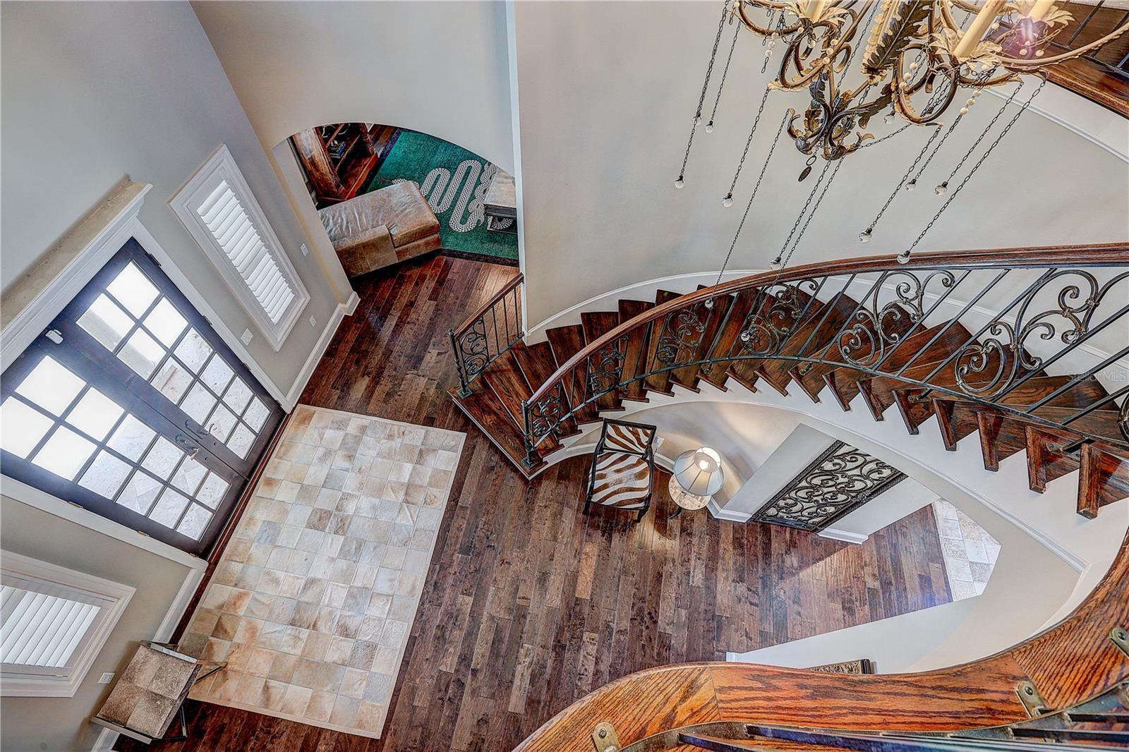 Top view of entryway staircase