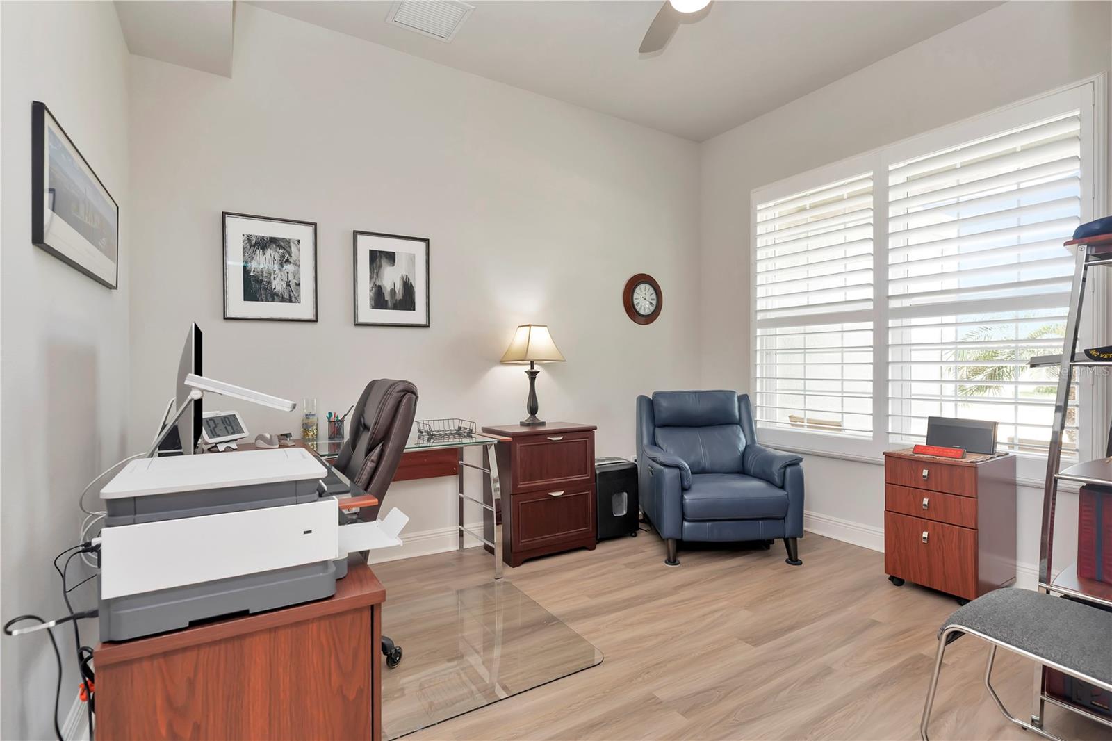 Spacious Bonus/Office