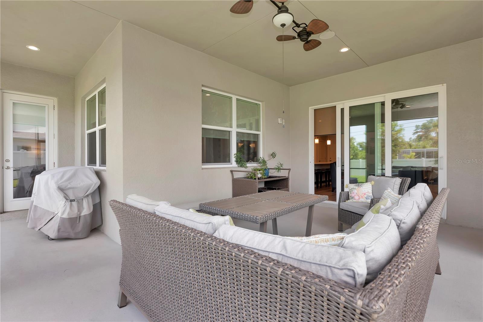 Lanai Area to Great Room