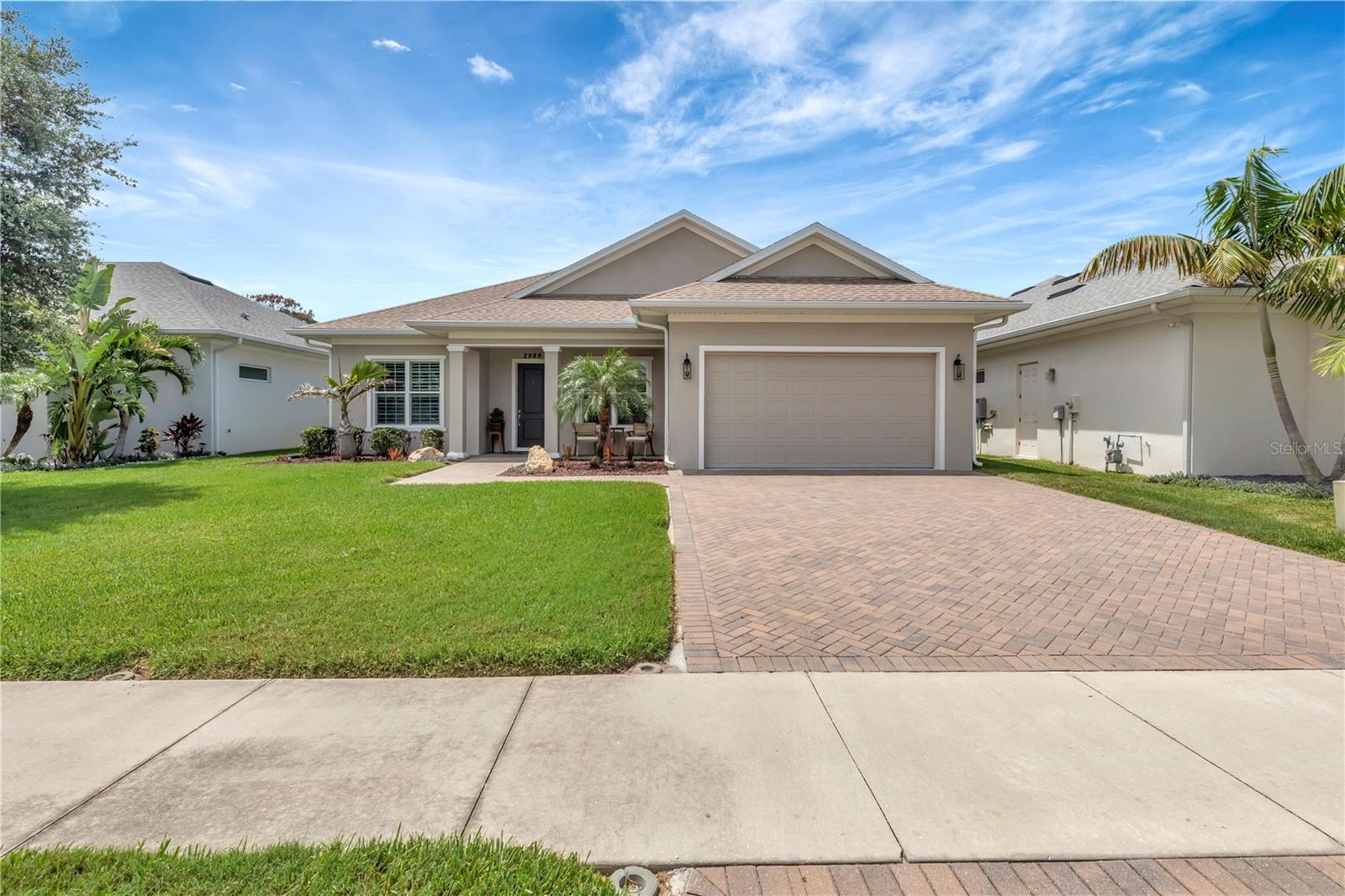 Custom Landscape & Paved Driveway