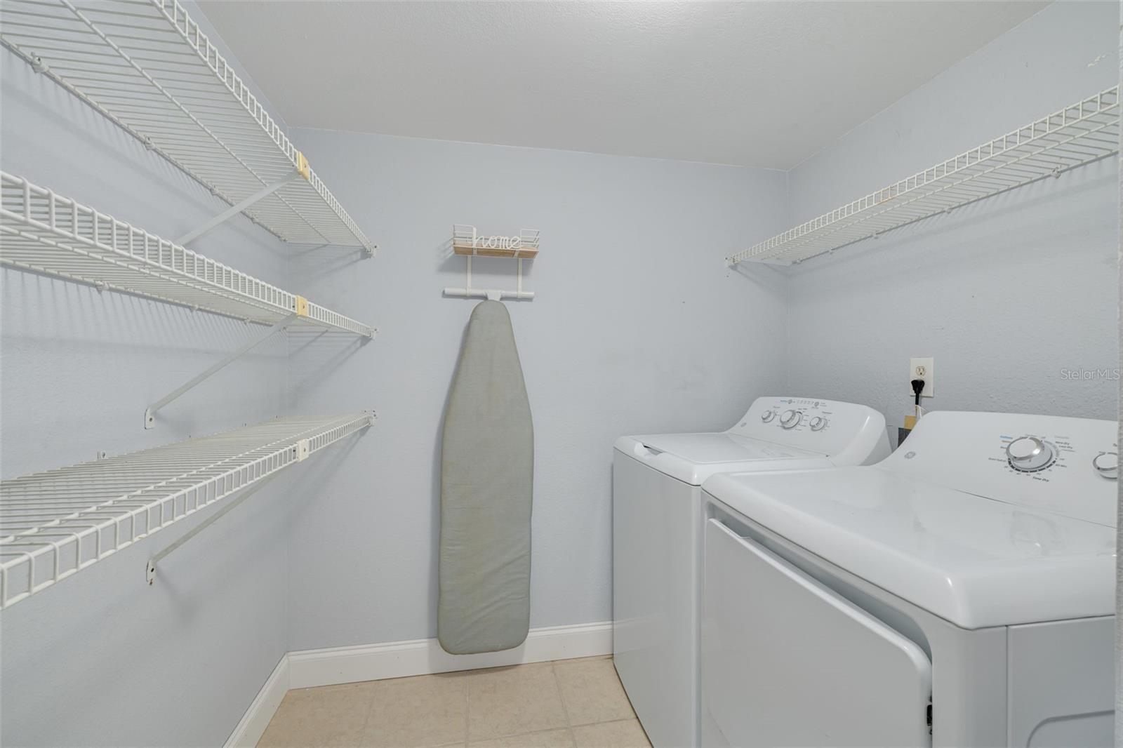 TB8511197