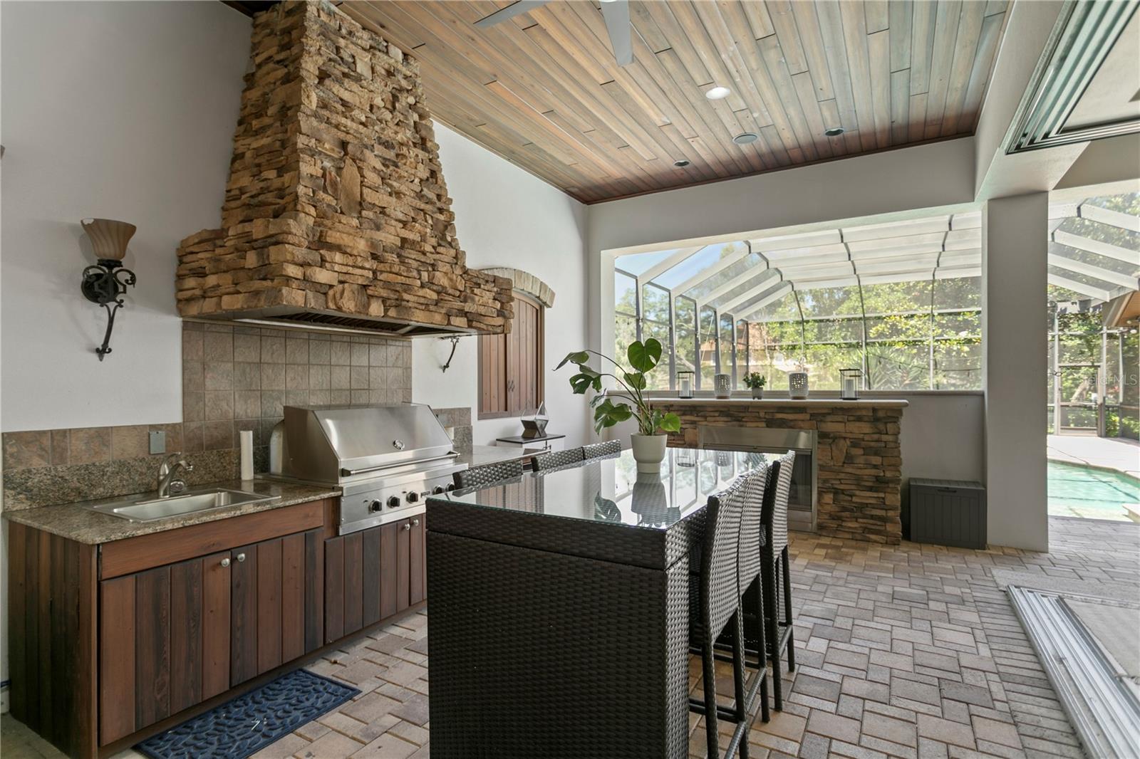 Fully equipped outdoor cooking space.