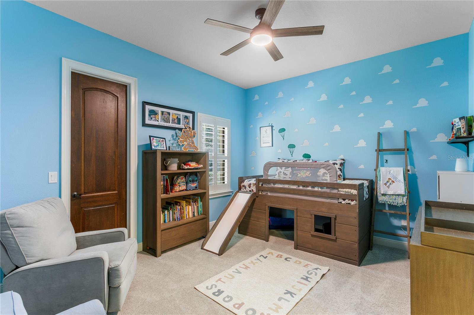 Flexible bedroom space.
