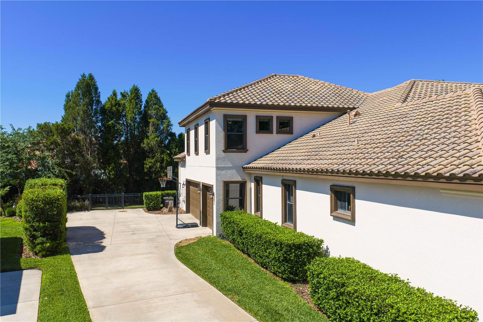 Spacious side-entry garage design.