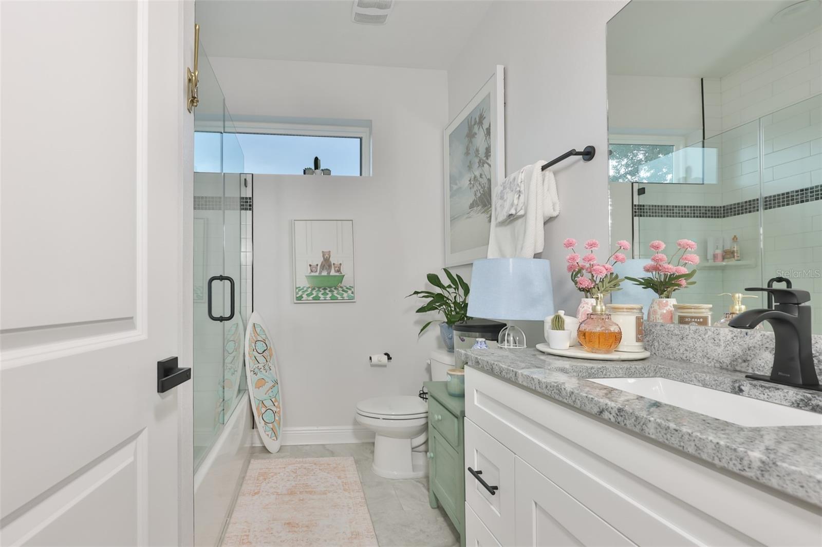 TB8511253